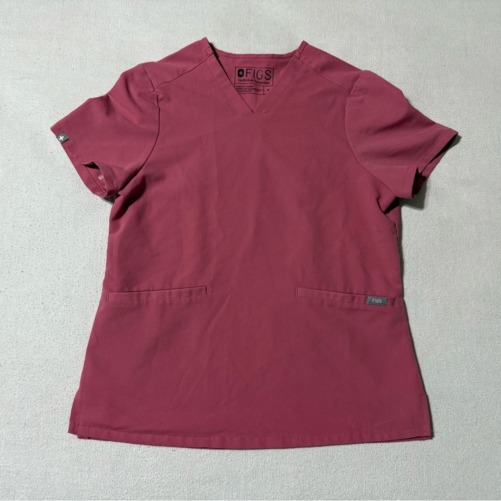 FIGS Casma Women's Small Technical Collection 3‎ Pocket Scrub Top Pink